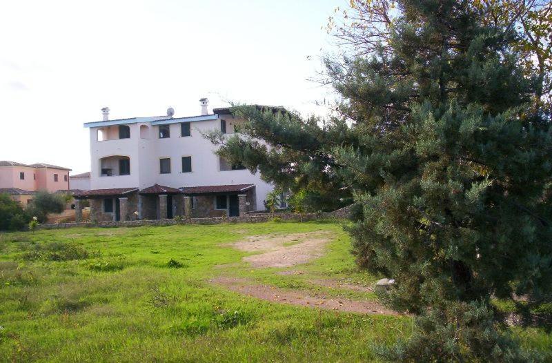 Gionny-C Apartment Budoni Exterior photo